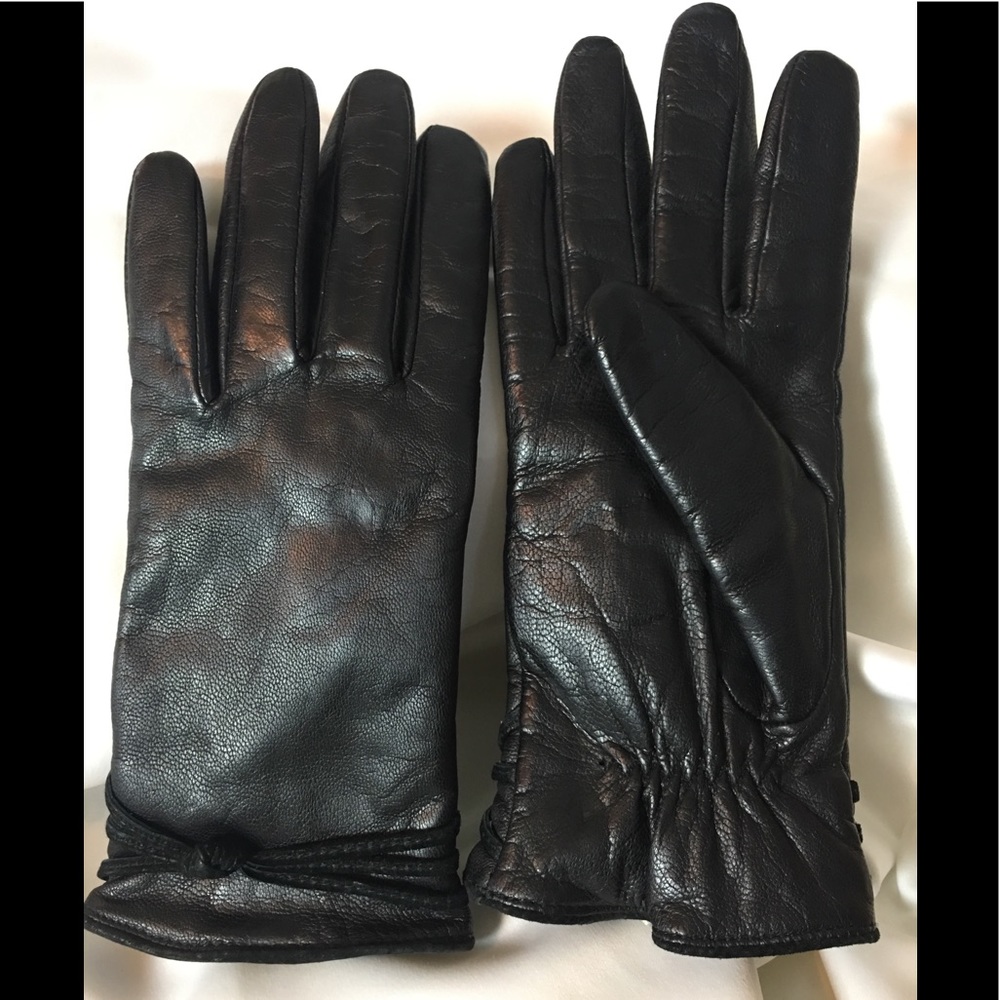 Fownes leather gloves